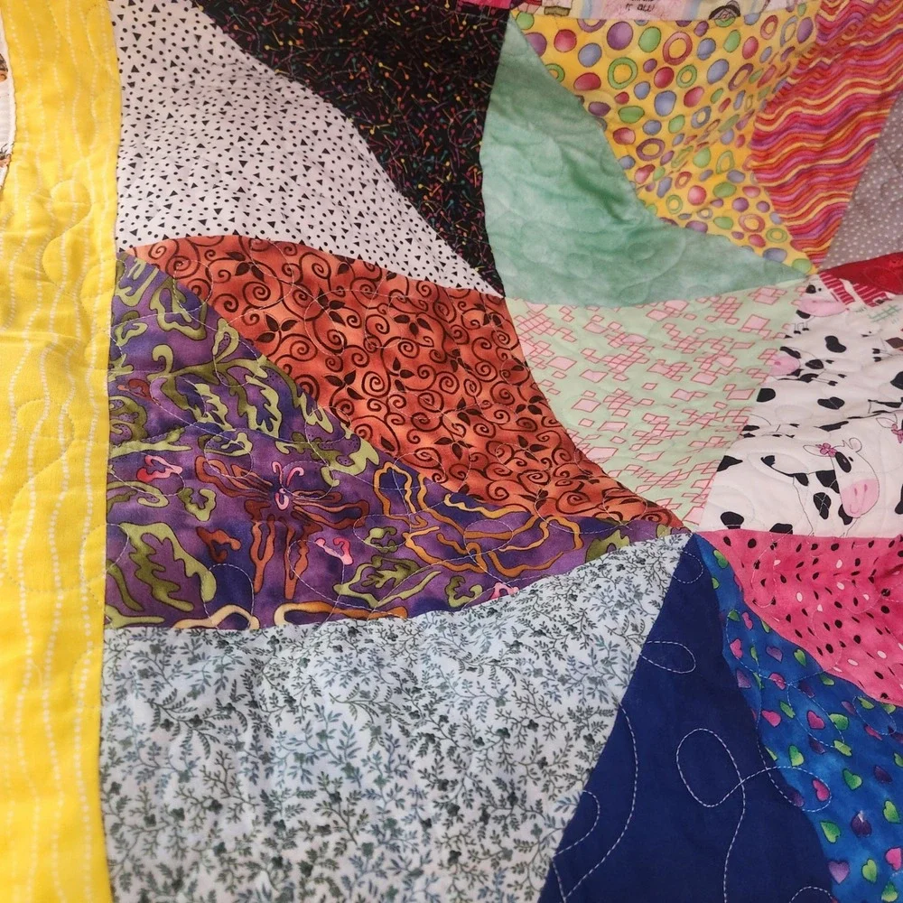 Handmade Patchwork Baby Quilt 41x55 Bee Print Cotton Reversible Nursery Decor